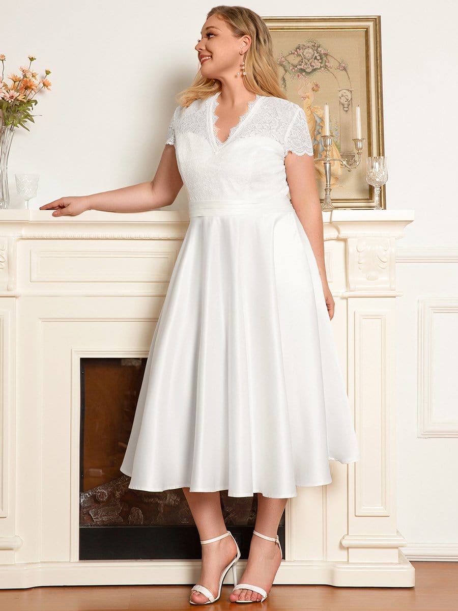 Plus Size V-neck Lace Bodice A-line Dress with Pockets Ever-Pretty Plus Plus Size V-neck Lace Bodice A-line Dress with Pockets Ever-Pretty Plus