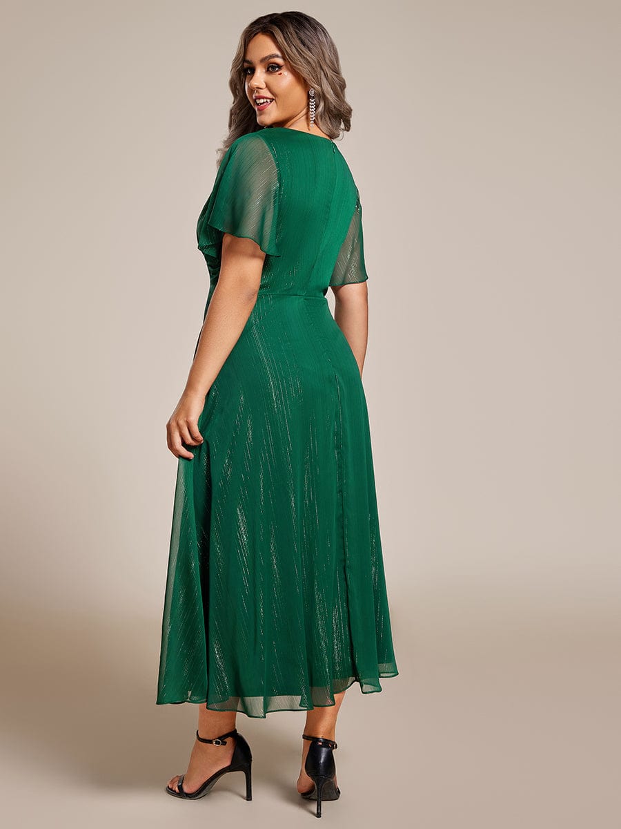 Plus Size Short Sleeve Metallic Midi Dress with Twist Knot Detail Ever-Pretty Plus Plus Size Short Sleeve Metallic Midi Dress with Twist Knot Detail Ever-Pretty Plus